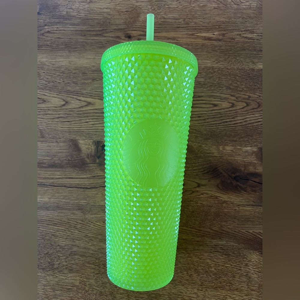 Starbucks 2022 glow in the dark Venti studded tumbler 24oz